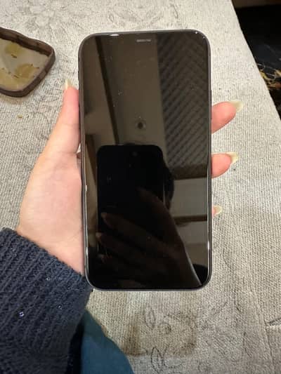 Apple Iphone 11, 64GB, Good Condition, 81% battery