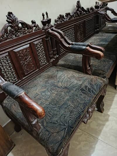 Sofas with Reason able rates | Bulk quantity available