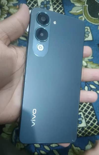 vivo y04 4+4 128 10/10