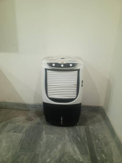 COOLER FOR URGENT SALE BRAND NEW CONDITION