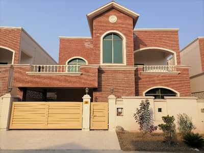 12 Marla House Is Available In Askari 3