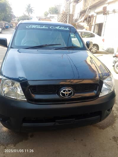 Toyota Hilux 2011/12 model single cabin