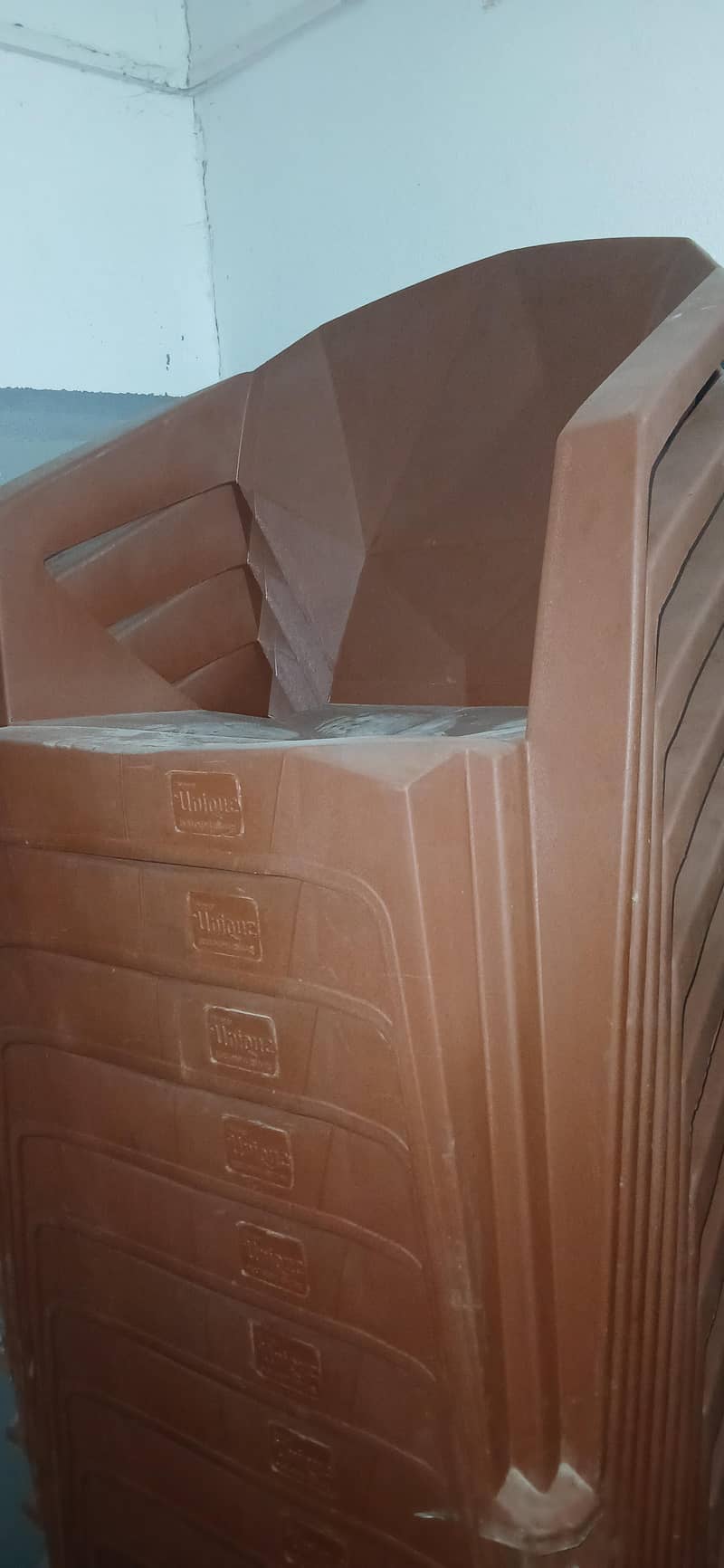 unique brand chairs with table 0