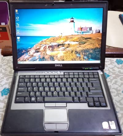 Dell latitude d630 laptop 2 GB 80 GB for sell