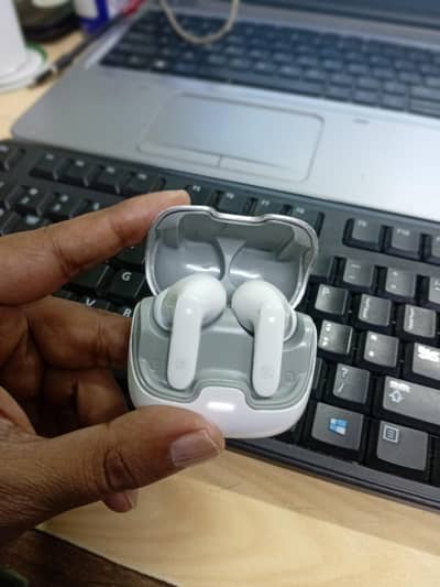 Zero Airbud Wave Good Condition