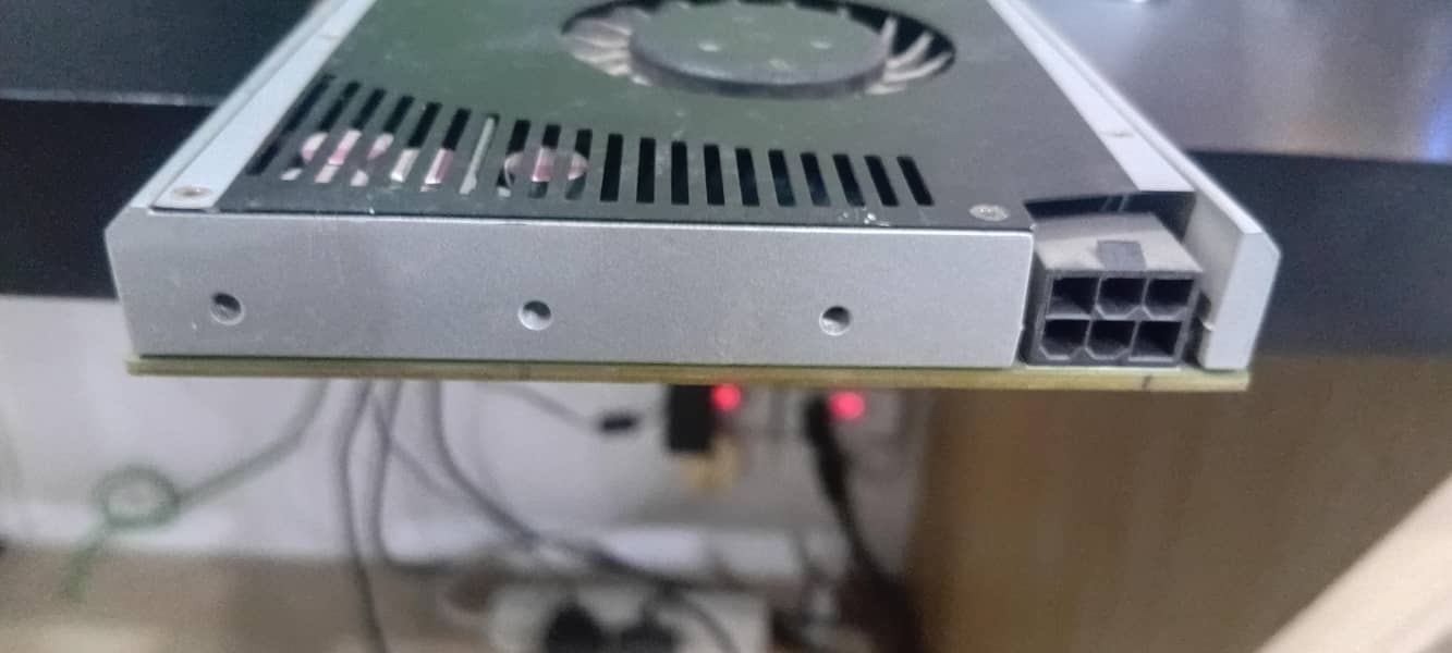Nvidia Quadro 4000 1