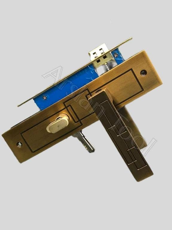 Door Handle Lock - Die Cast Metal, High Quality with 3 Brass Keys