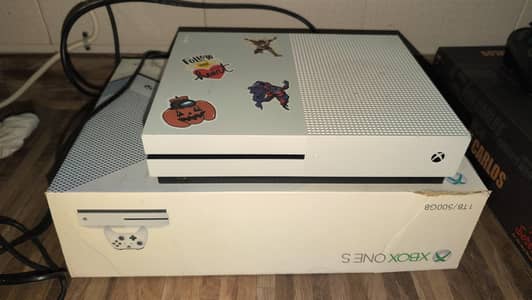 Xbox one S/1 TB/ Brand new  100%  working
