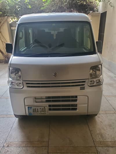 Suzuki every 2015 triptronic