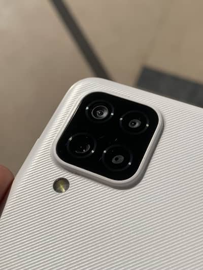 Samsung A12