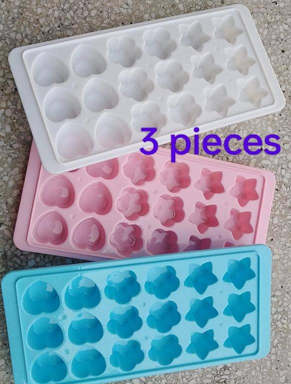 3-Piece Ice Cube Tray Set in Sakura, Star, and Heart Shapes - Makes 18 Ice Cubes