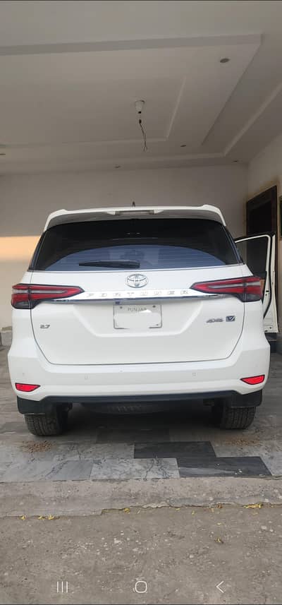 Fortuner V