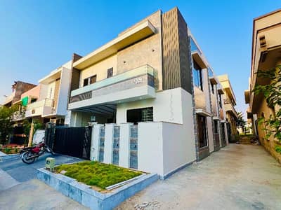 8 MARLA BRAND-NEW CORNER HOUSE FOR SALE MULTI F-17 ISLAMABAD ALL FACILITIES AVAILABLE CDAPPROVED SECTOR