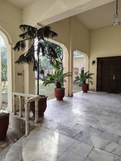 8 Kanal Bangalow For Sale