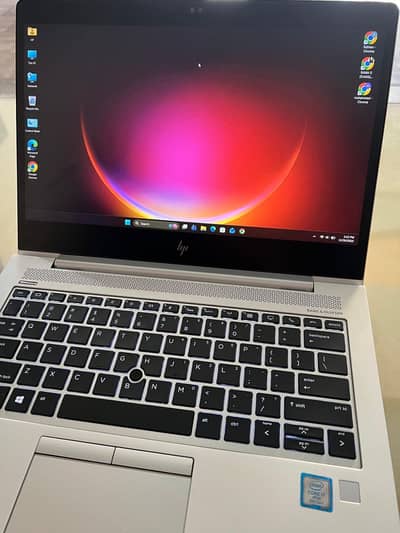 HP Elite Book 830 G5 with Tuch Touch Screen
