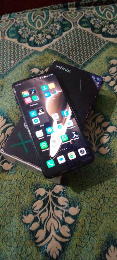 infinx zero x pro 8/128 with box reed add and contact 03217683721 wtsp
