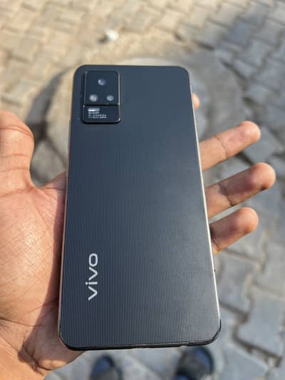 Vivo V21e Lush Condition