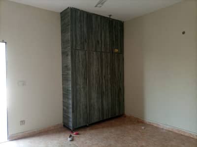 A Upper Portion Of 5 Marla In Lahore