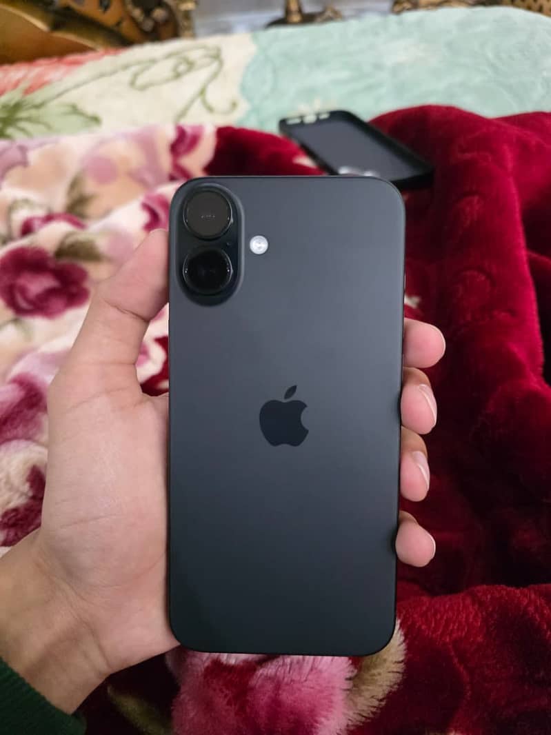 Iphone 16 plus 1