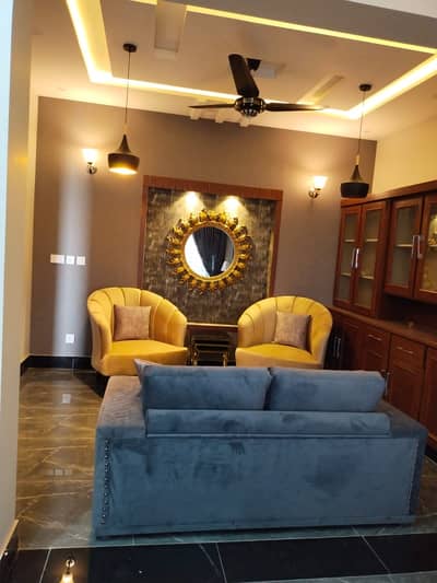 40x80 parka face like brand new double story House for sale in G-13 Islamabad