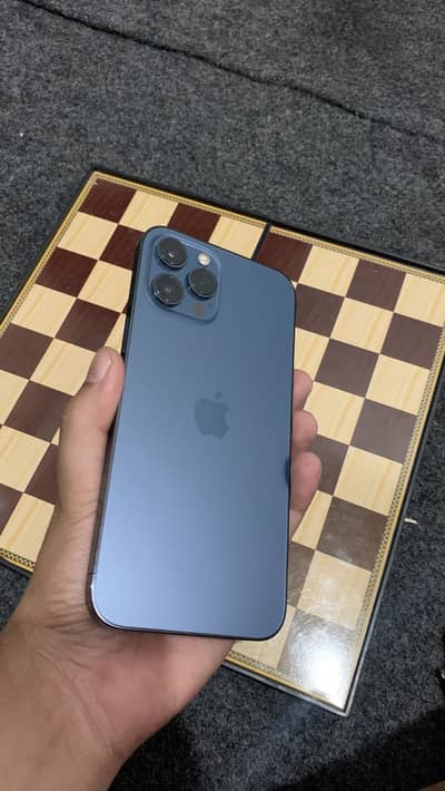 Iphone 12pro max (Non pta) Scom sim working with box and cable