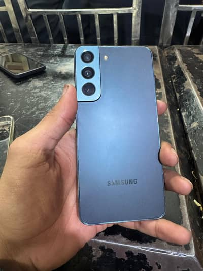 Samsung Galaxy S22 5G | Sleek Design, Powerful Performance