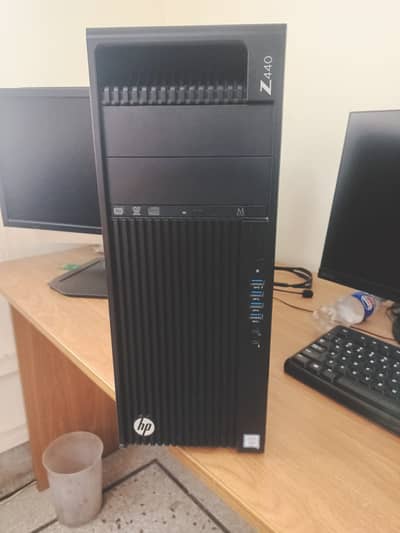 HP Z440 Workstation Tower