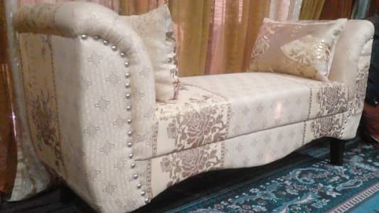 Very beautiful heavy comfortable Molty foam dewan03335138001
