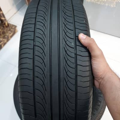 185/60 R15 very good condition car tyre