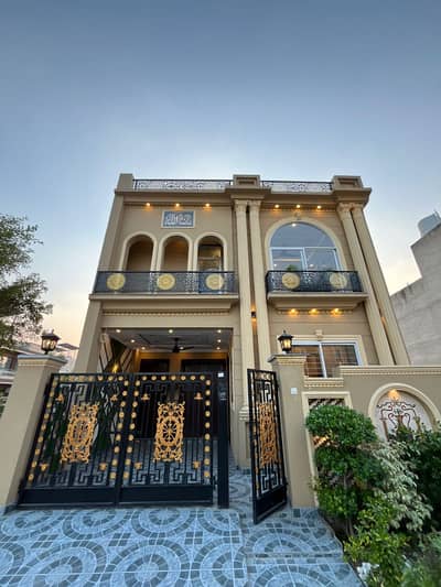Modern 3-Bedroom House Near Mosque & Park Palm City Lahore