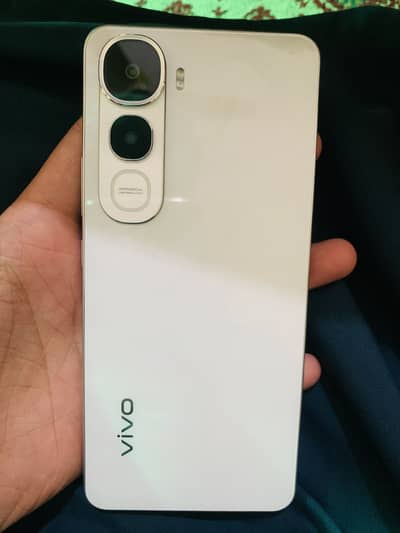 Vivo y400