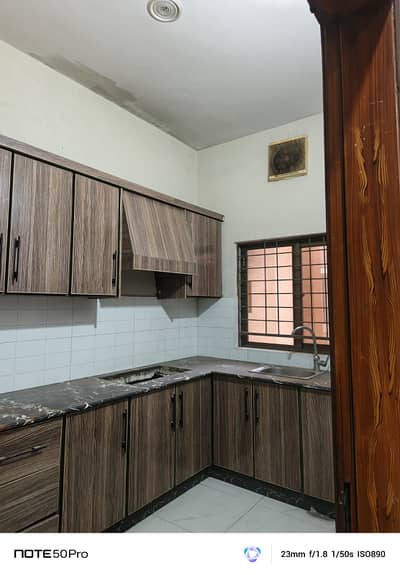 4 MARLA UPPER PORTION FOR RENT COLLEGE TOWN LAHORE