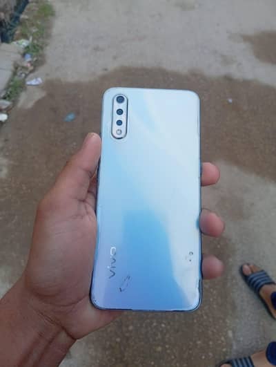 vivo s1 4 128 gb with box and original charger 10by8