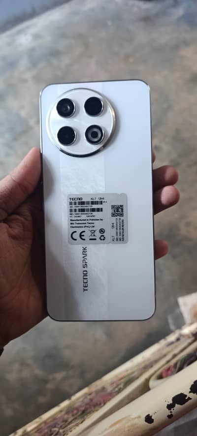 tecno spark 30 pro best battery best gaming phone