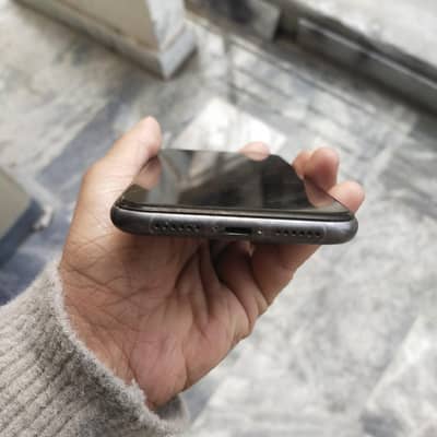 iphone 11  128gb non