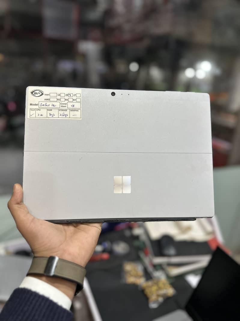 Microsoft Surface Pro 0