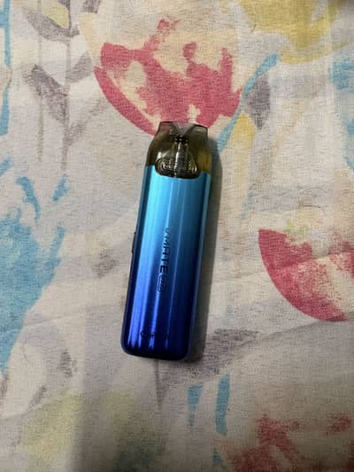 Vmate pro with flavour bottle