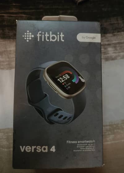 fitbit versa 4 brand new