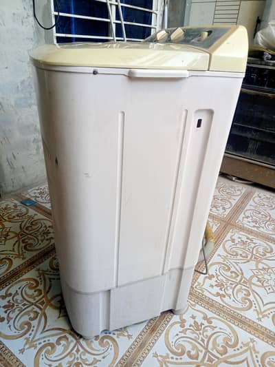 machine for sale very good condition with dryer