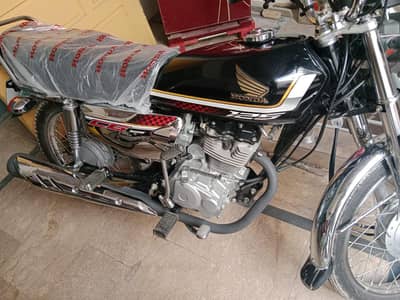 Honda CG 125 2025 model self start special silver edition