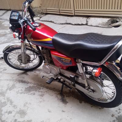 Honda 125 2010 model full restore by Honda.