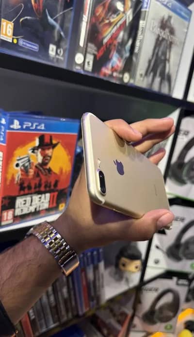 iphone 7 plus 128 GB my WhatsApp number 0320-24-100-47