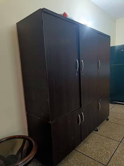 3 door wardrobe