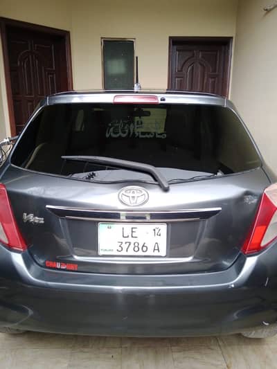 Toyota vitz 2014