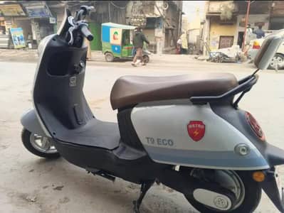 Metro T9 ECO (Electric Scooty)
