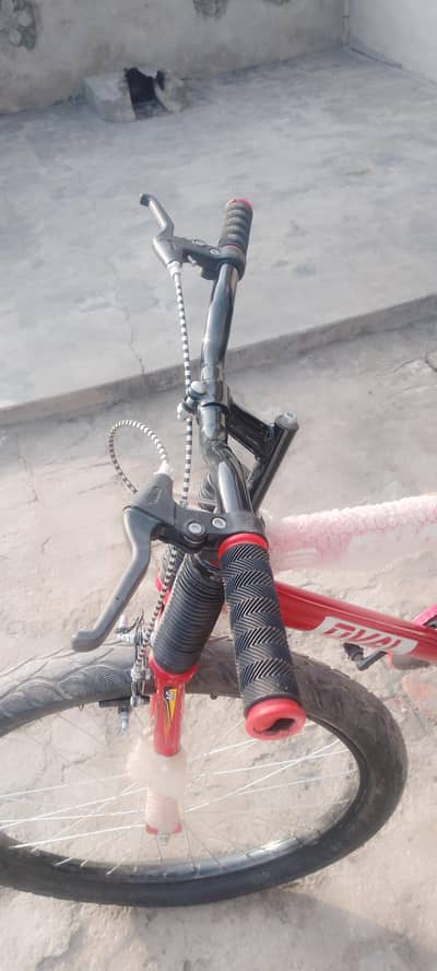 100 % New bicycle only 2days used