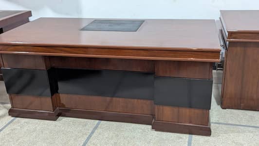 Executive table / CEO TABLE / counter / office desk / computer table.