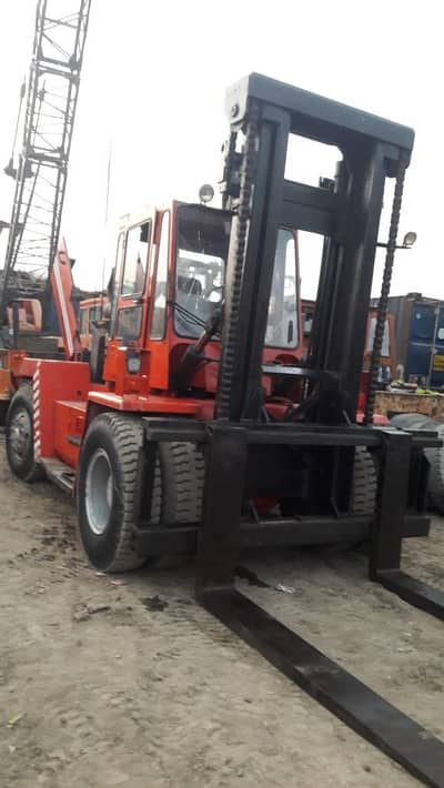 Fork lifter 14-Ton