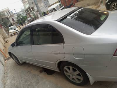 full shashke civic 2005 ka and no plat 6 ki he sirf 1565000