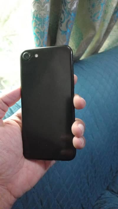 black colour 99/10 128 gb